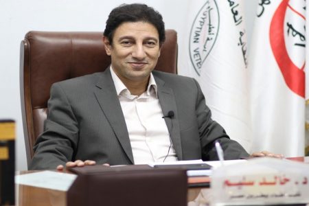 نقيب البيطريين يكشف الوضع المالى للنقابة ومستجدات الإشراف على المزارع