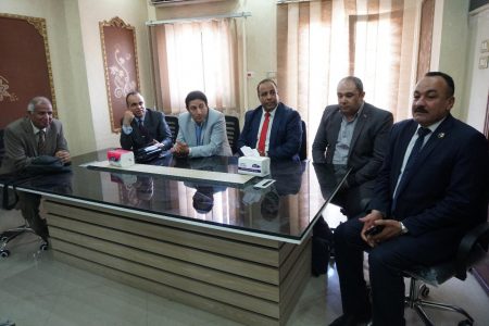 النقيب يبحث مع أعضاء بالبرلمان و”الشيوخ” إجراء تعديلات تشريعية لمواجهة الاعتداءات على الأطباء البيطريين
